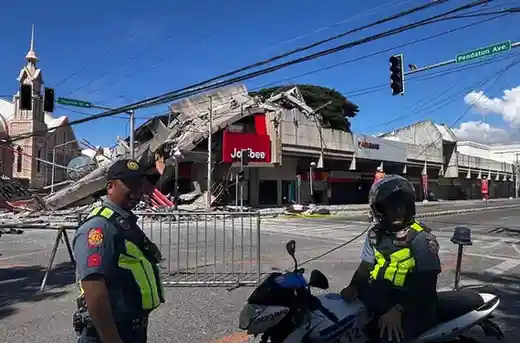 Tsunami Warnings Issued After Strong Mindanao Earthquake
