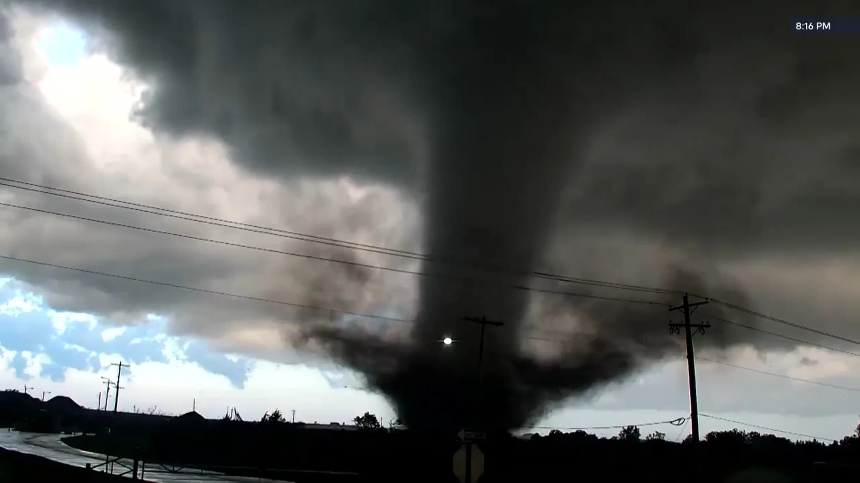 Powerful Tornado Strikes Oklahoma Community, Damages Dozens of Homes Without Loss of Life Powerful Tornado Strikes Oklahoma Community, Damages Dozens of Homes Without Loss of Life