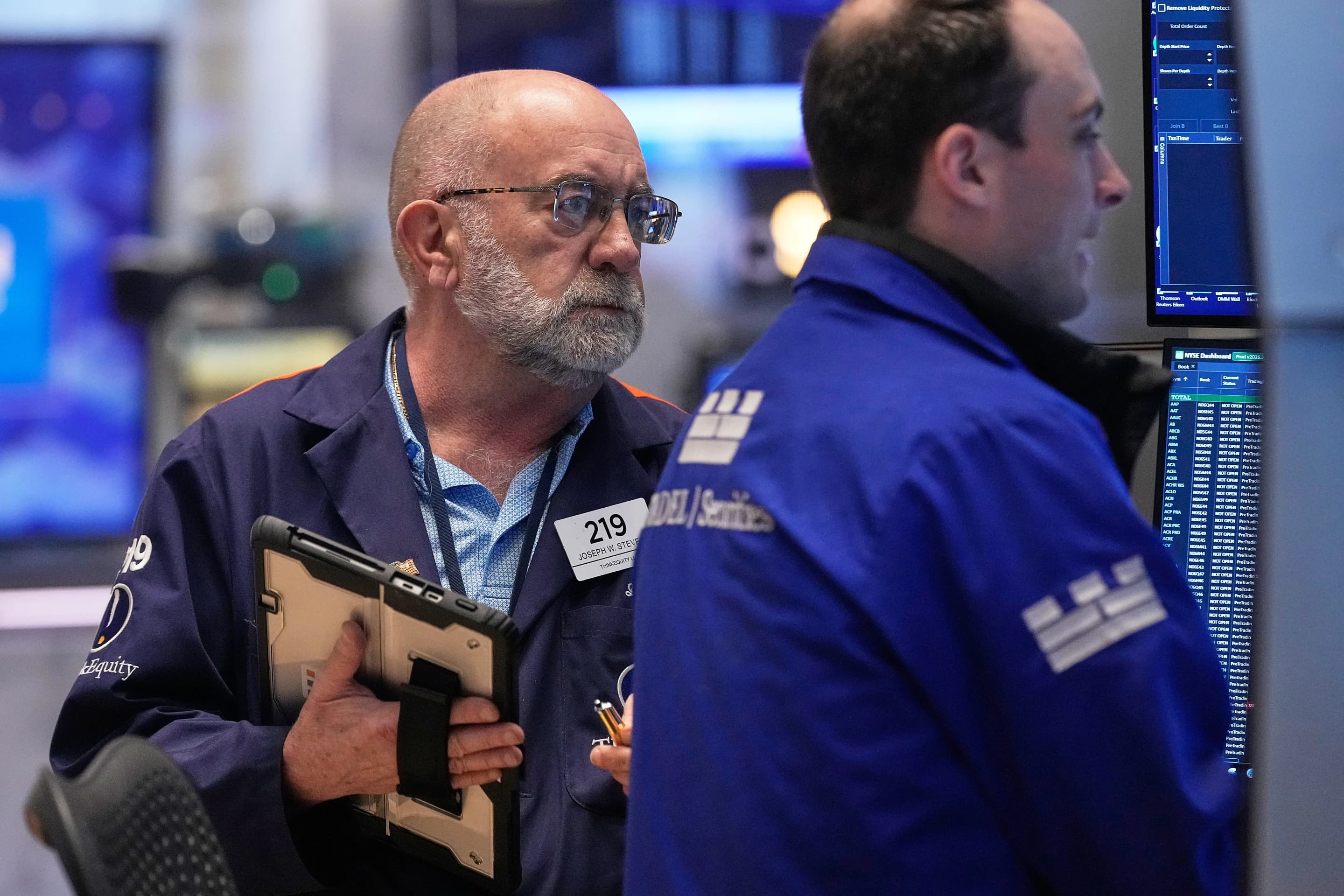 Wall Street Surges and Oil Prices Crash as China Pushes for Iran-US Ceasefire
