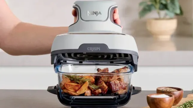 Why are Glass-Basket Air Fryers trending in the US?